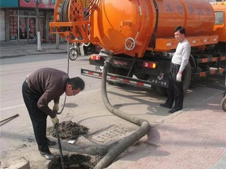 营根镇清掏化粪池，健康生活从这里开始